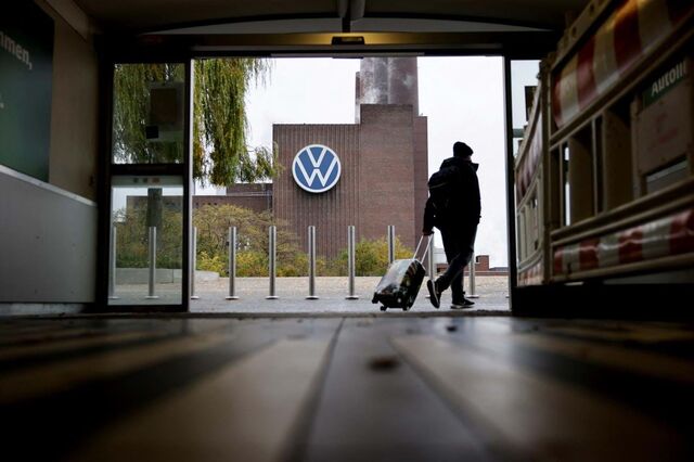 Gestores da Volkswagen com corte salarial de 10% para fazer face à crise