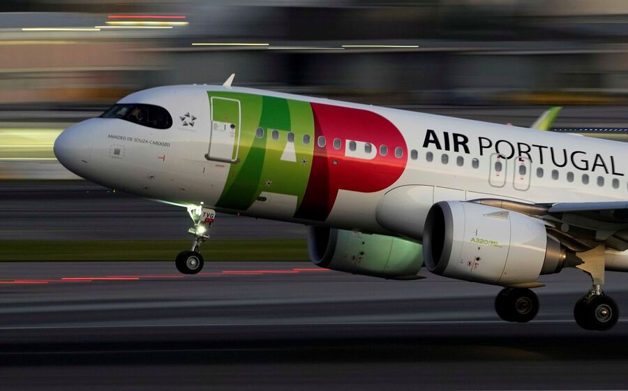 aeroporto aviação avião aviões viagens viagem turistas sata tap
