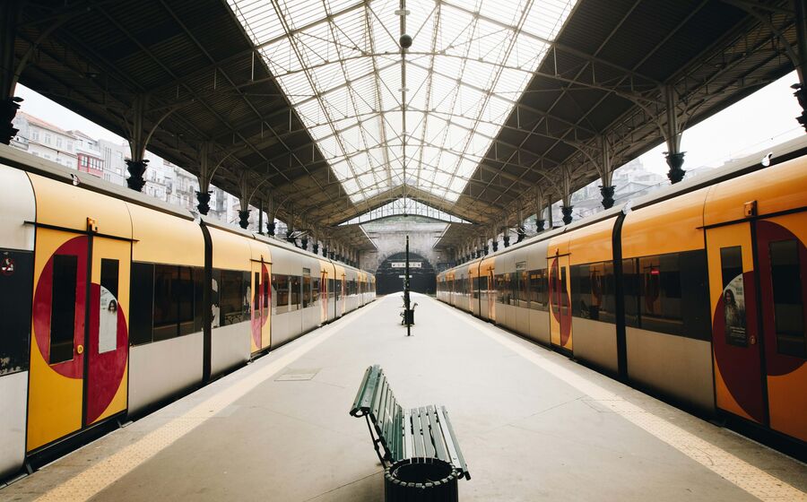 A AdC diz que liberalização do transporte ferroviário  traz melhores preços, maior qualidade de serviço, mais oferta e inovação. 