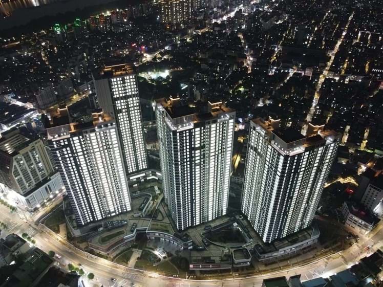 Complexo residencial “Cheonho Project” com quatro torres de 38 andares, em Seul, capital da Coreia do Sul.