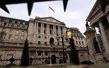 Banco de Inglaterra volta a cortar juros, mas deixa avisos de inflação em alta