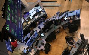 Wall Street: Microsoft já vale mais de 4 biliões de dólares, Meta em máximos históricos