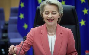 Von der Leyen manifesta confiança num acordo comercial com EUA