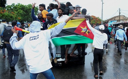 Moçambique: Dois polícias mortos em confrontos com manifestantes no norte