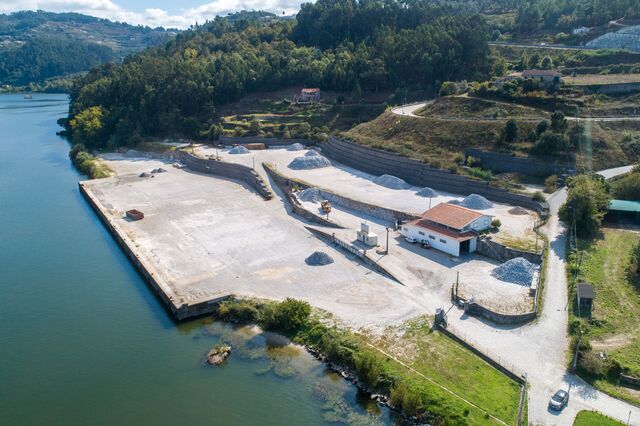 Porto há anos “encalhado” é concessionado à Várzeamistosa por 15 anos