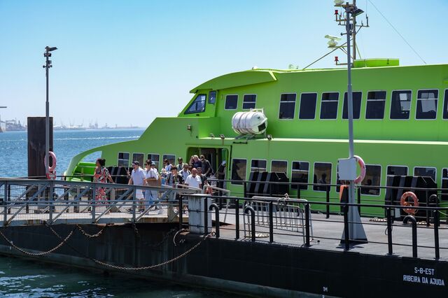AMT recomenda renegociação da concessão da ligação fluvial Setúbal/Troia