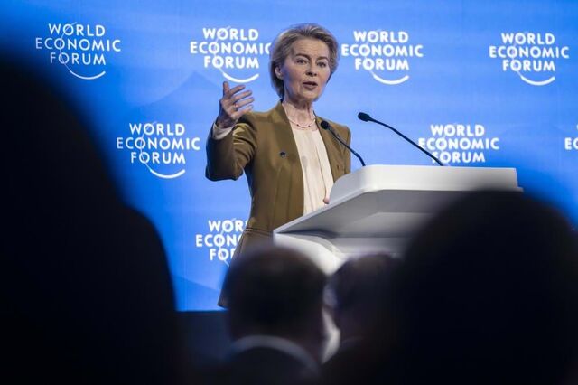 Von der Leyen 'sobrevive' a moção de censura no Parlamento Europeu