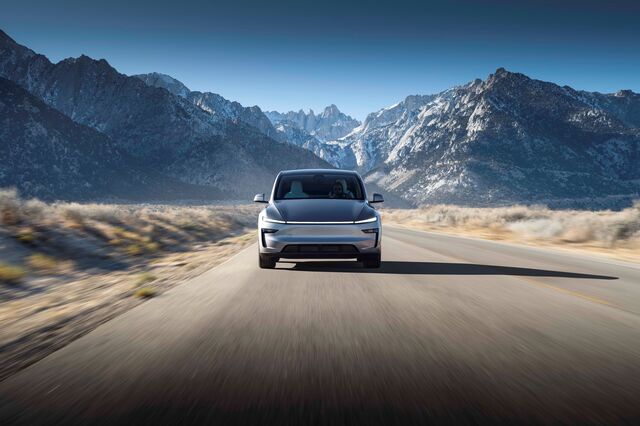 Um Model Y 'low cost'? Musk quer, mas os planos foram adiados