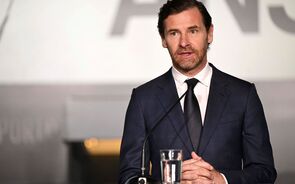 É oficial: Francesco Farioli é o novo treinador do Porto. Contrato é para duas temporadas