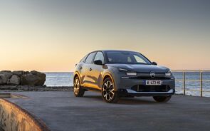 Citroën C4 Hybride Max Manhattan Green.mp4