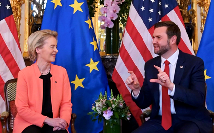 Von der Leyen relata 'boa discussão' com vice de Trump e espera cooperação