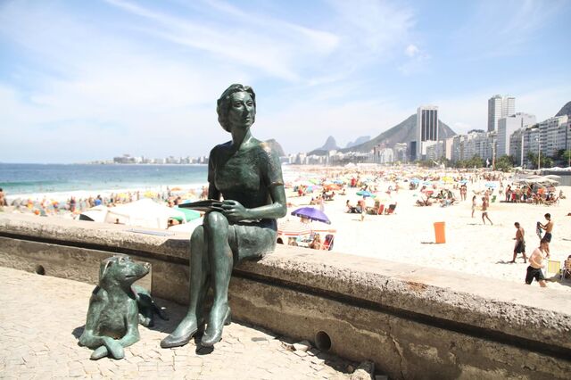 Clarice Lispector livre e infeliz