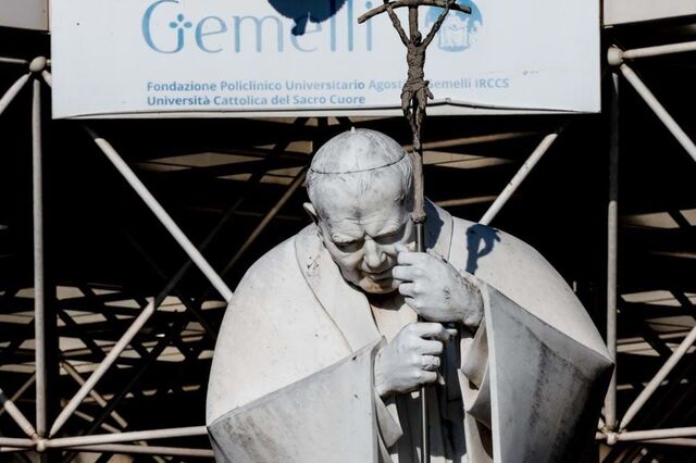 Papa Francisco passou uma noite tranquila e descansou