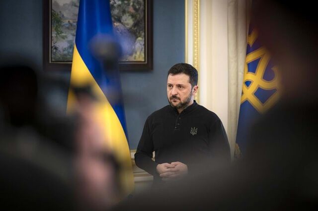 Zelensky admite demitir-se se tal garantir a paz e a adesão à NATO