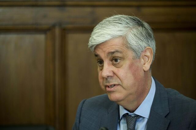 Retaliação às tarifas vai 'adensar custos económicos', alerta Centeno