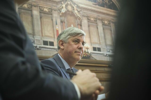 Novo Banco na bolsa? “Gostaria de ver mais bancos cotados”, diz Centeno