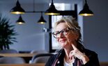 Elizabeth Strout: “Vivia uma vida solitária e procurava as pessoas nos livros”