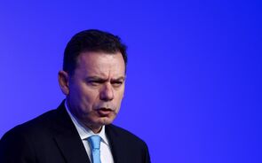 Governo propõe descidas do IRS entre 0,4% e 0,6% nas taxas dos primeiros oito escalões