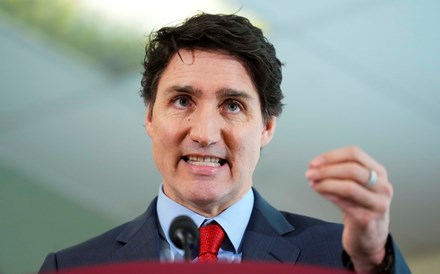 Trudeau prevê que guerra comercial com EUA continuará 'no futuro próximo'