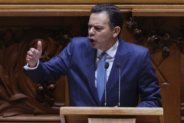 Montenegro teve de assumir Spinumviva ao Constitucional quando foi eleito 