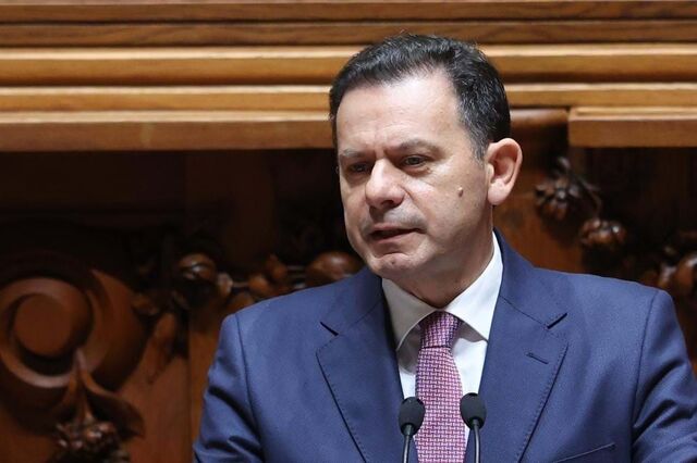 Montenegro apresenta queixa contra cartazes do Chega. Ventura recusa retirar 'outdoors'