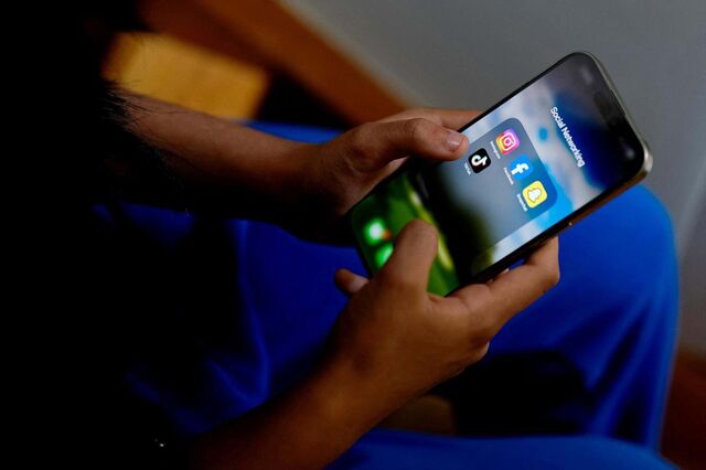 CMVM avisa que 'finfluencers' não podem captar clientes