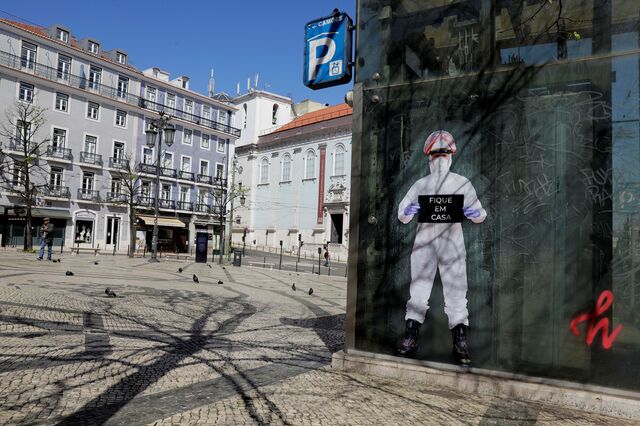 Famílias pouparam 30 cêntimos por cada euro que esteve em moratória