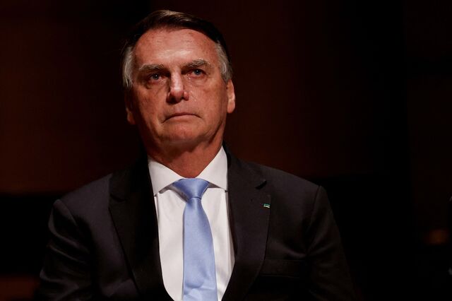 Bolsonaro vai a julgamento por tentativa de golpe de Estado