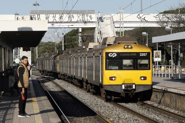 Greve na CP na quarta e quinta-feira de novo sem serviços mínimos