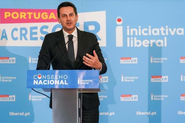 Legislativas: IL promete baixar impostos para romper com estagnação económica