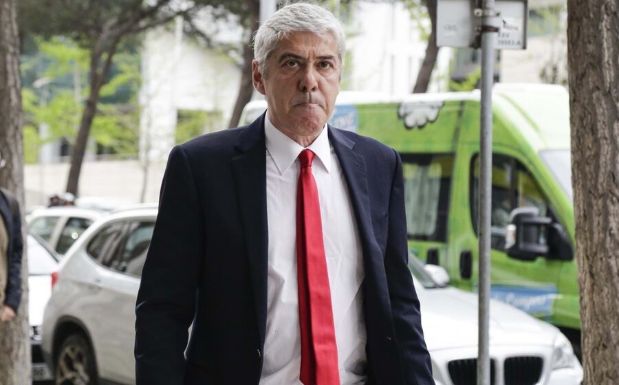José Sócrates foi apanhado em 11 escutas telefónicas	