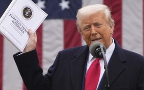 Tarifas de Trump vão prejudicar comércio global, diz OMC