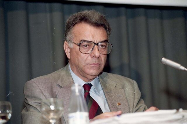 Ex-ministro da Saúde Paulo Mendo morreu hoje aos 92 anos no Porto