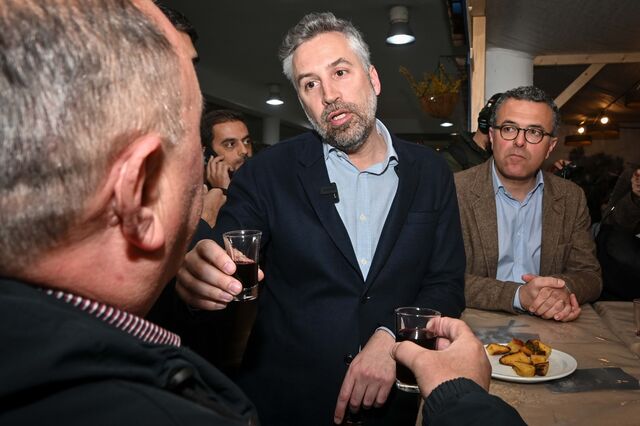 Pedro Nuno Santos acusa Governo de se preocupar mais com 'truques' do que com as tarifas