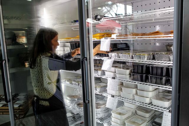 Falta de portaria para taxar embalagens tira milhões aos cofres do Estado