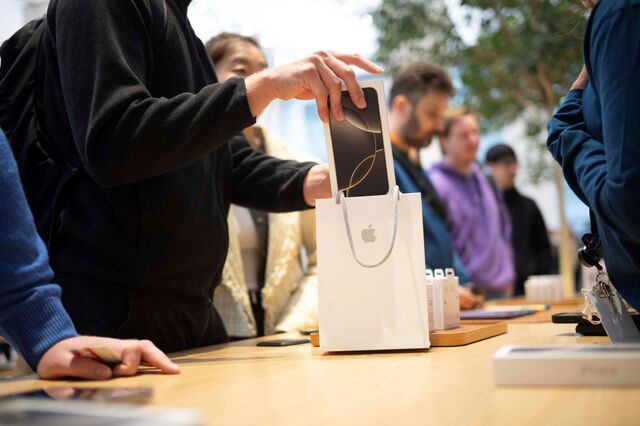 iPhone a dois mil dólares? Tarifas aproximam Apple de aumentos de preços