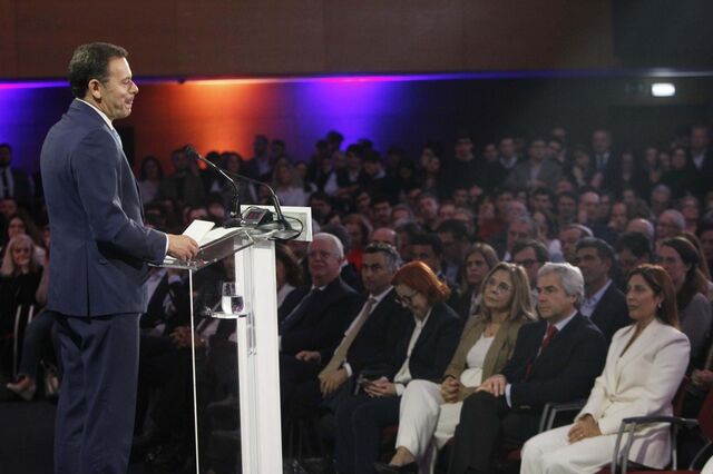 Montenegro promete nova descida do IRS já em 2025