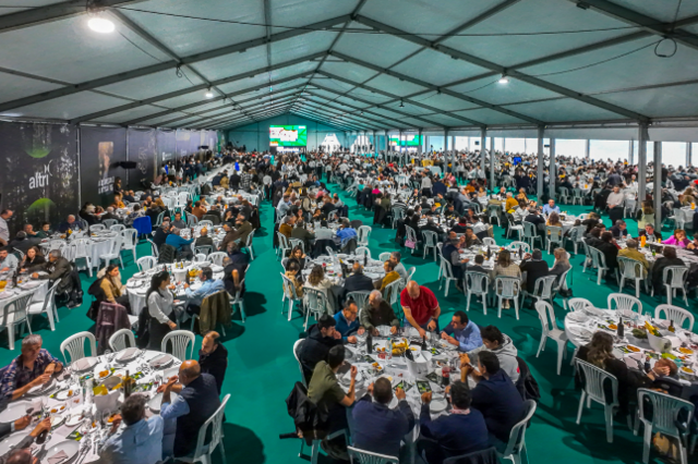 1500 convidados celebram os 50 anos da Unimadeiras