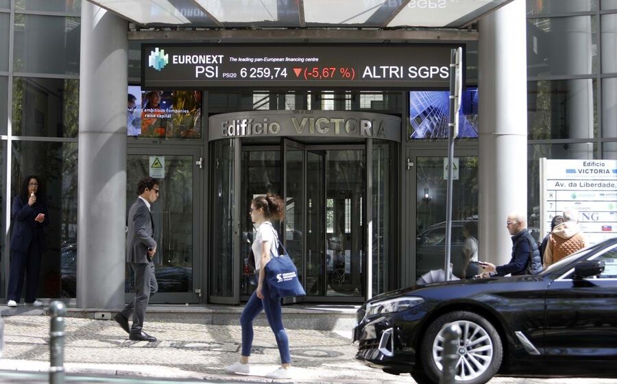 A dicotomia entre as contas das cotadas do PSI deve permanecer nos resultados anuais.