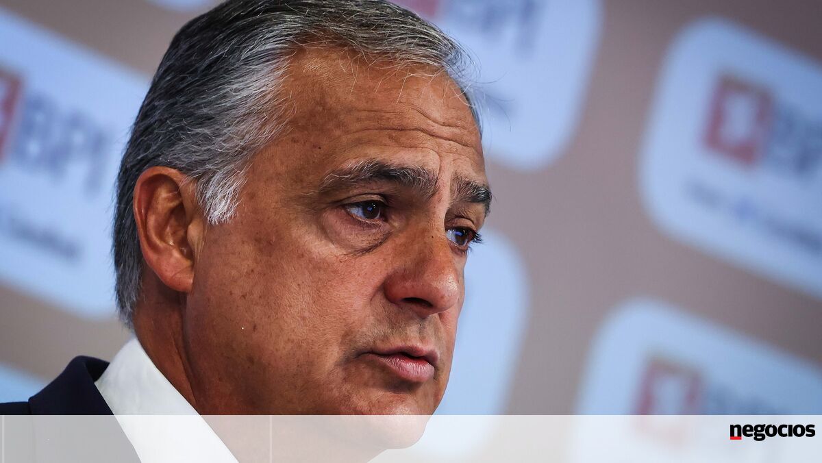 “Escândalo no Setor Financeiro: Presidente do BPI Revela Surpresa com Operações do CaixaBank sobre Novo Banco!” #ÚltimasNotícias #Portugal “Escândalo no Setor Financeiro: Presidente do BPI Revela Surpresa com Operações do CaixaBank sobre Novo Banco!” #ÚltimasNotícias #Portugal