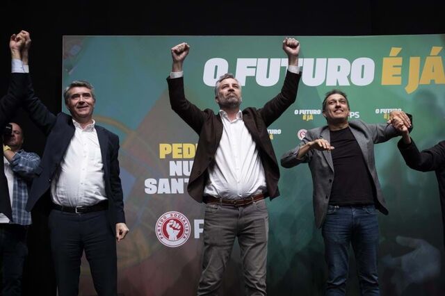 'Para ganharmos as eleições, que ninguém disperse o voto', apela Pedro Nuno Santos