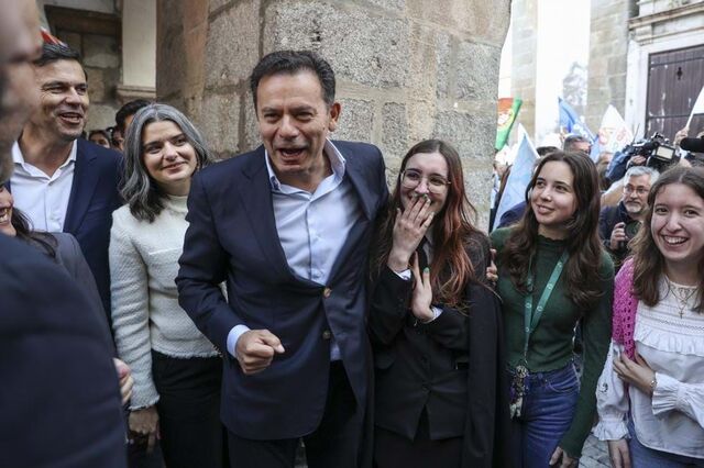 Pedro Nuno alerta que há votos que não podem ser perdidos. Montenegro lamenta adversários 'zangados'