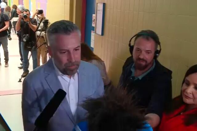 Líder do PS destaca o voto como conquista da liberdade