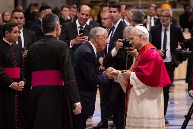  Leão XIV quer Igreja unida contra ódio e economia que marginaliza os pobres