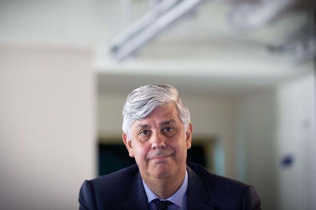 Economistas consideram cauteloso alerta de Centeno sobre mercado de trabalho, mas afastam alarmismo