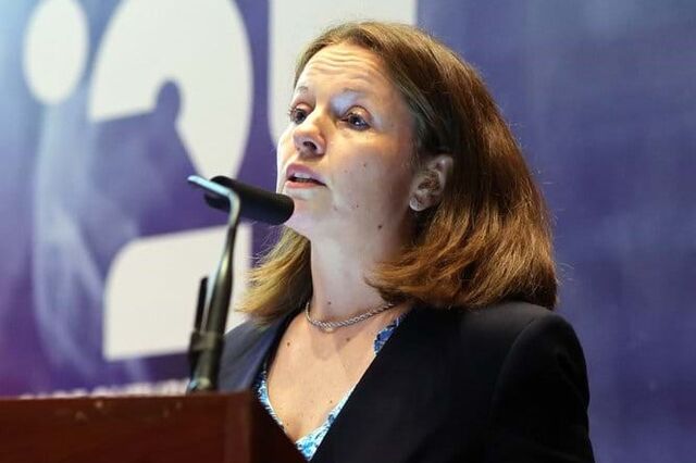 Setor do têxtil e vestuário quer taxa de 20 euros para encomendas da Temu e Shein