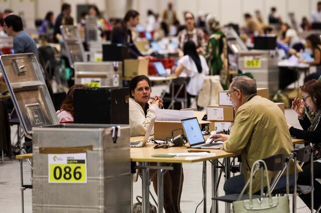 Legislativas: Quase 300 mil votos de emigrantes chegaram a Lisboa