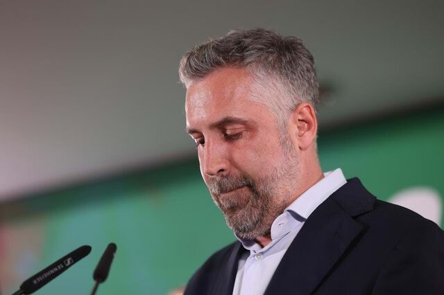  Pedro Nuno Santos convoca eleições e não se recandidata à liderança do PS