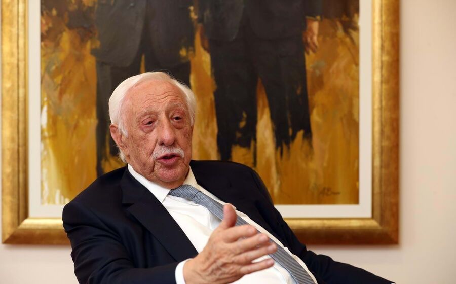 Rei dos Frangos, António José dos Santos, Valouro