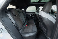 Interior espaçoso e confortável do Peugeot E-3008/E-5008 Dual Motor